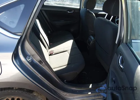 2018 Nissan Sentra S z USA, uszkodzony, nr VIN 3N1AB7AP0JY208604